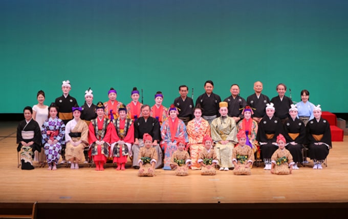 ステージ集合写真イメージ